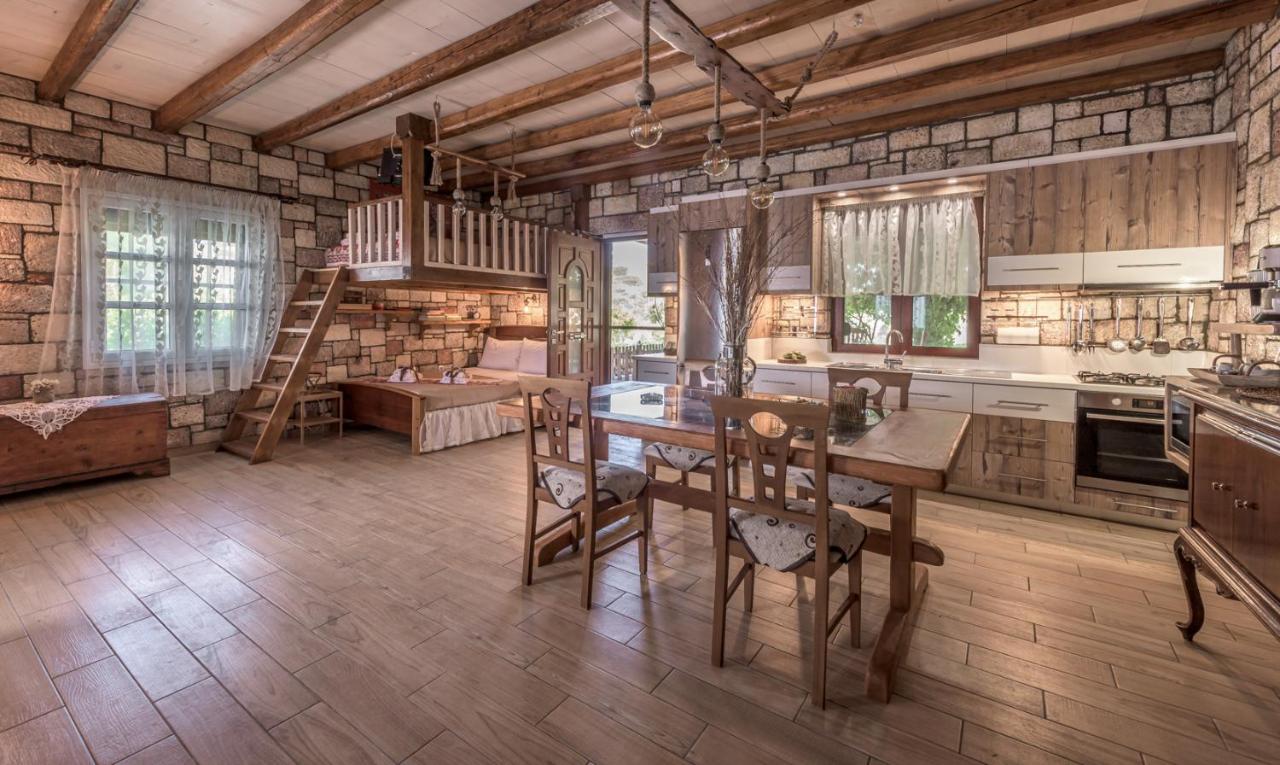 Emilia'S Little Farmhouses Agioi Anargyroi (Milos) Exterior foto