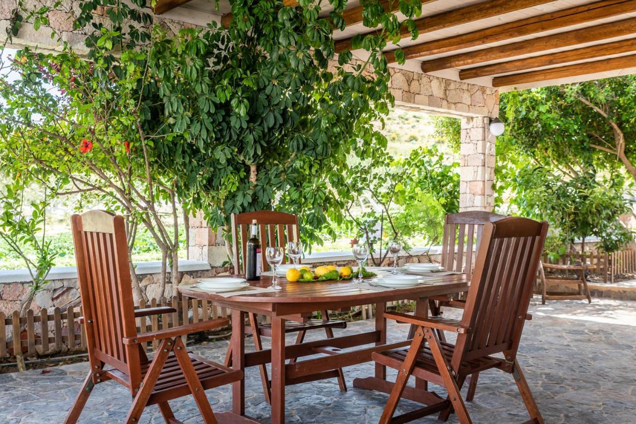 Emilia'S Little Farmhouses Agioi Anargyroi (Milos) Exterior foto