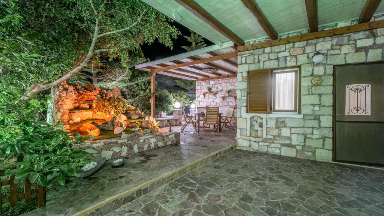 Emilia'S Little Farmhouses Agioi Anargyroi (Milos) Exterior foto