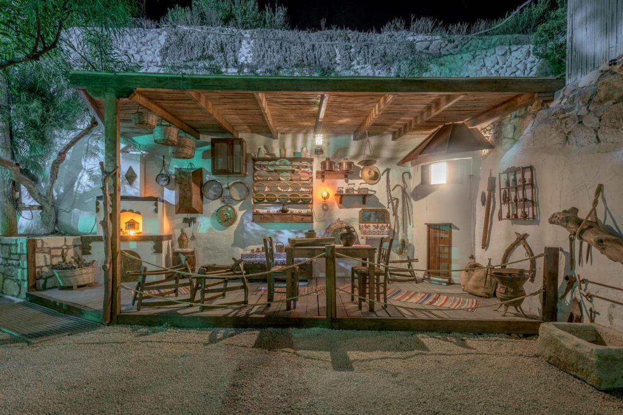 Emilia'S Little Farmhouses Agioi Anargyroi (Milos) Exterior foto